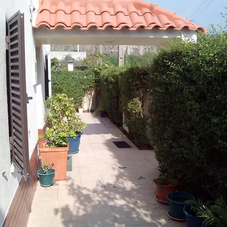 Hébergement de vacances House *
